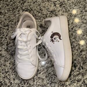 H&M Girl's Size 4 White Sneaker Shoes with Unicorn Design Gently Used